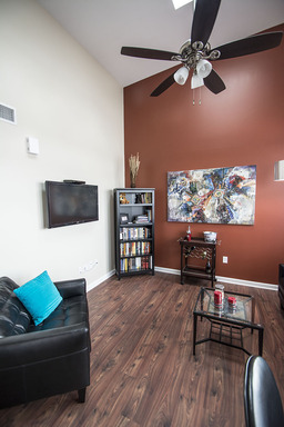 Listing photo thumbnail