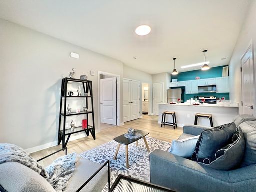 1 Bed "A" with Patio / Balcony – photo 1