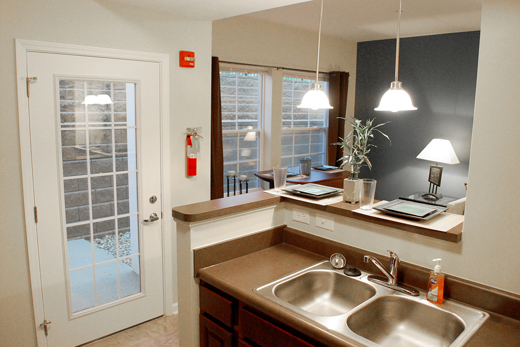 Bloomington Apartment: 2549 Eastgate Lane