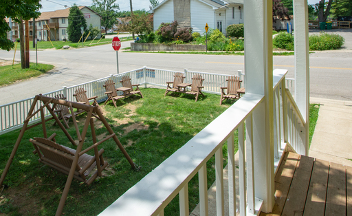 Listing photo thumbnail
