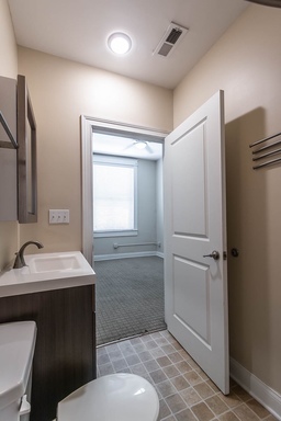 Listing photo thumbnail
