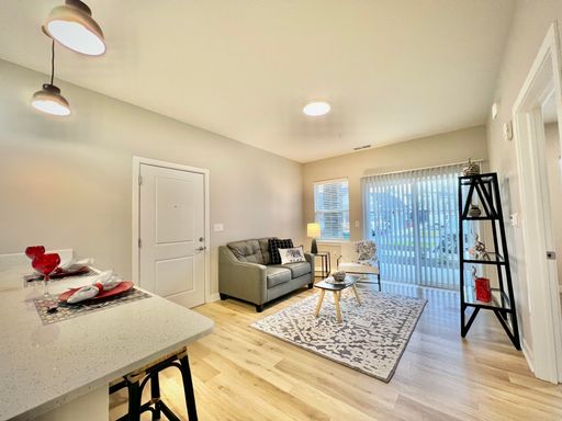 Listing photo thumbnail