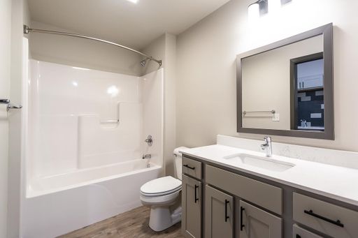 Listing photo thumbnail