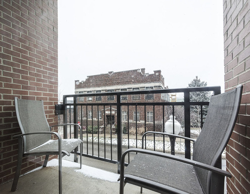Listing photo thumbnail