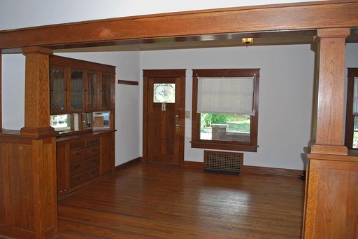 Listing photo thumbnail