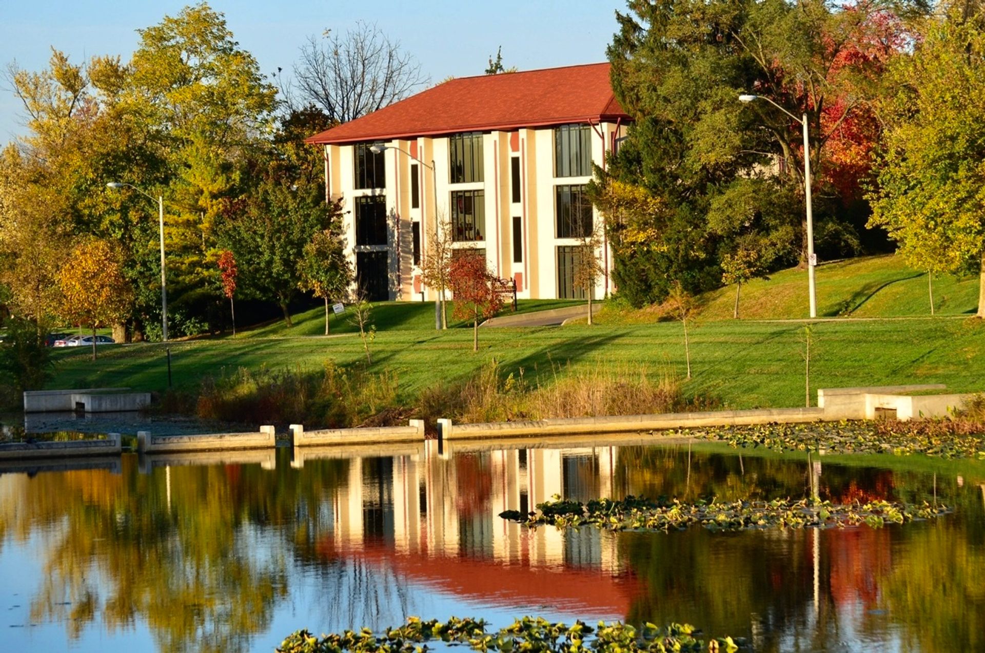 Bloomington Apartment: 1600 N. Walnut Street