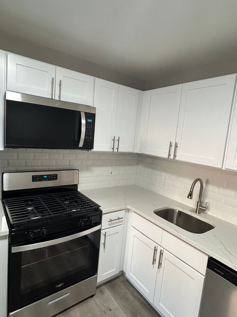 Philadelphia Apartment: 7012 Rising Sun Ave