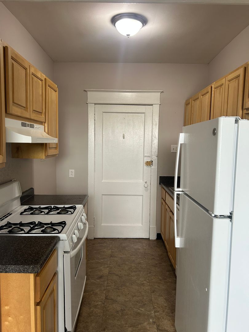 Philadelphia Apartment: 4920 City Ave