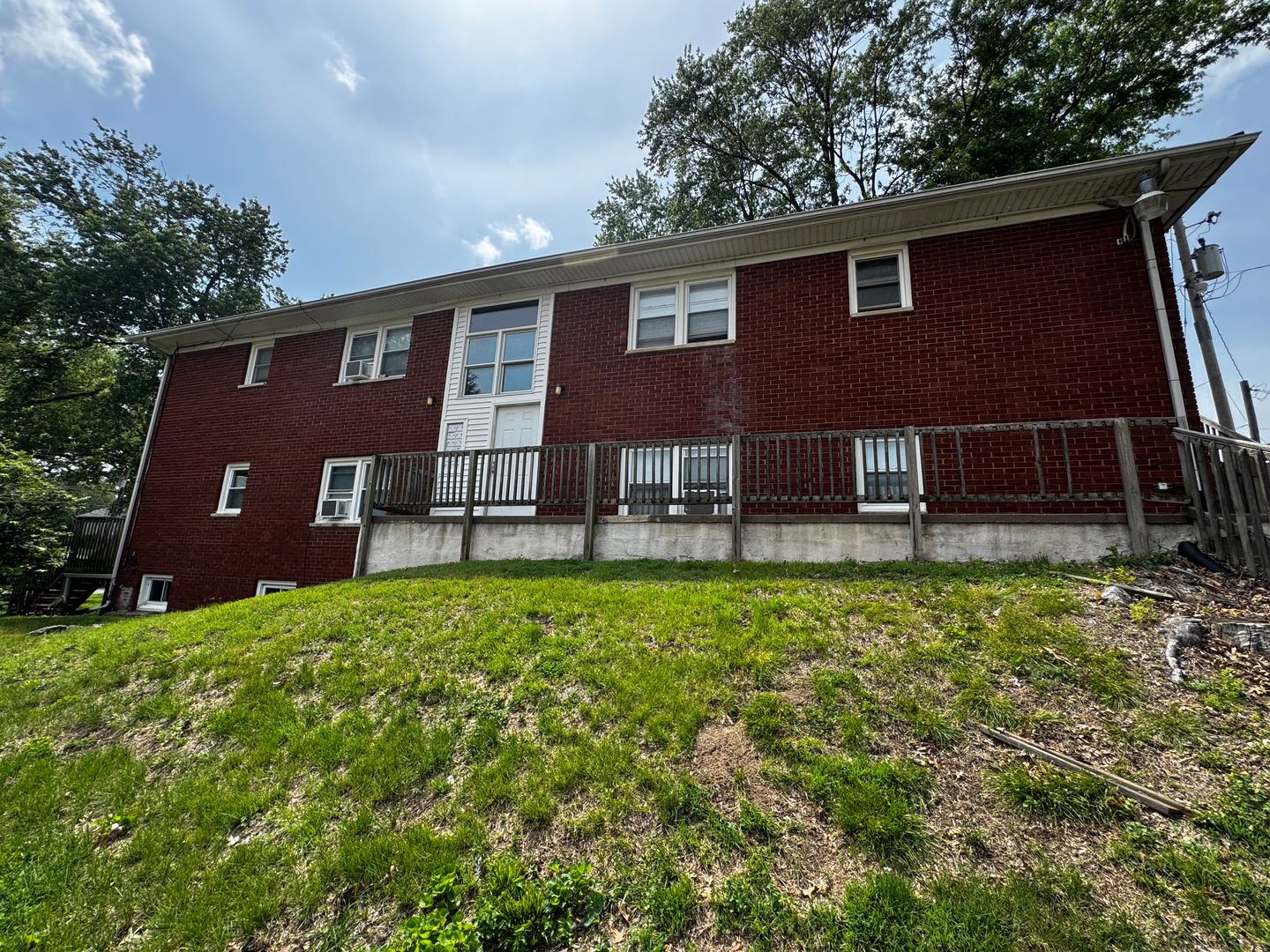 Moline Apartment: 1811 13th Ave - Apartment 8