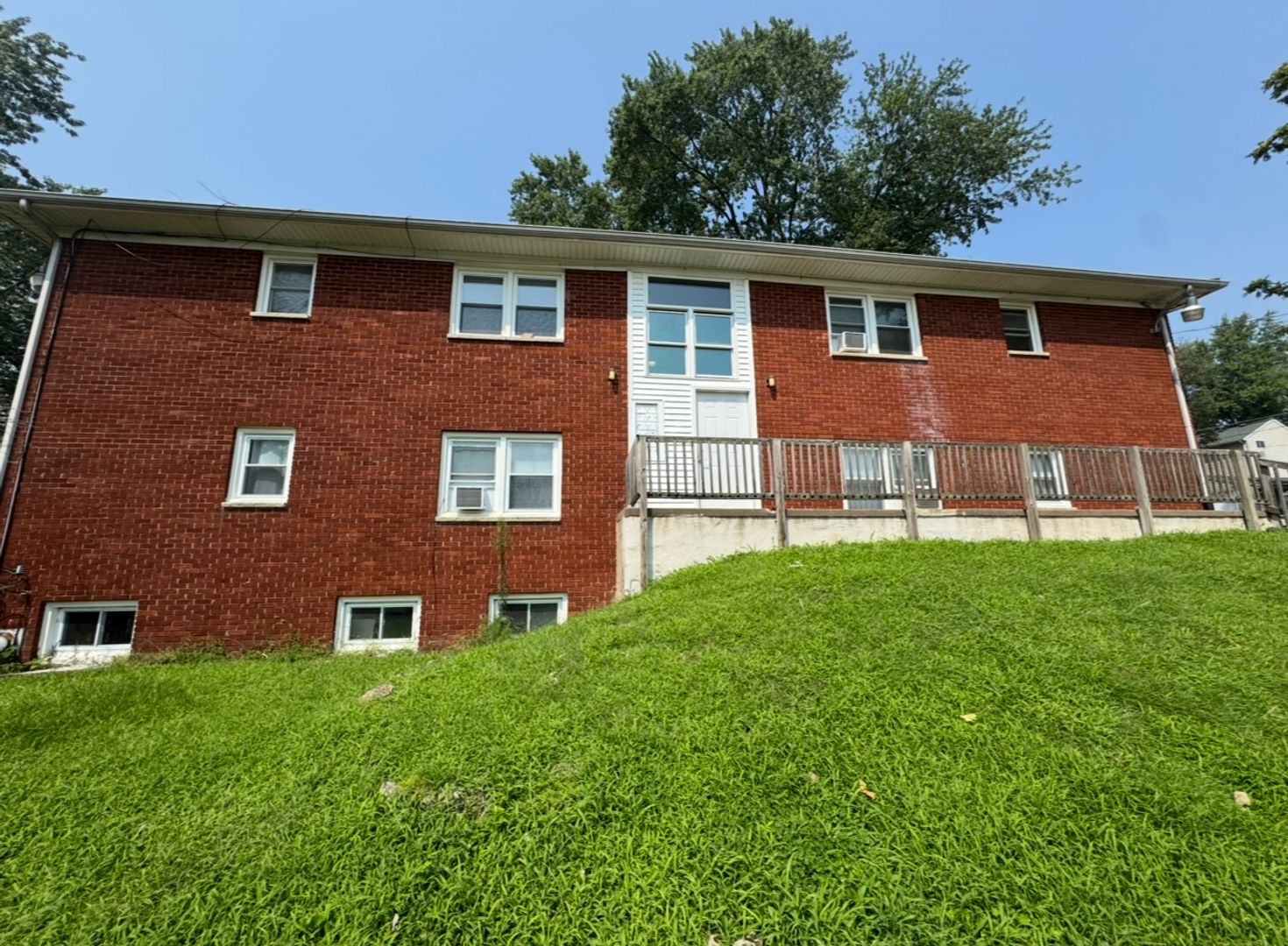 Moline Apartment: 1811 13th Ave - Apartment 4