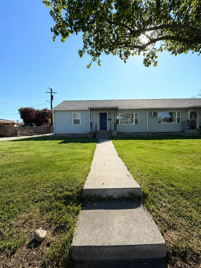 Richland Apartment: 502 /504 Barth Ave.