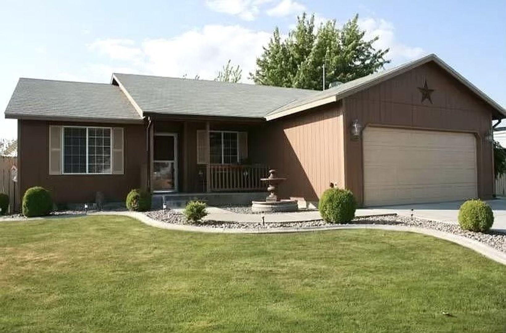 Pasco Apartment: 4807 Kalahari Dr.