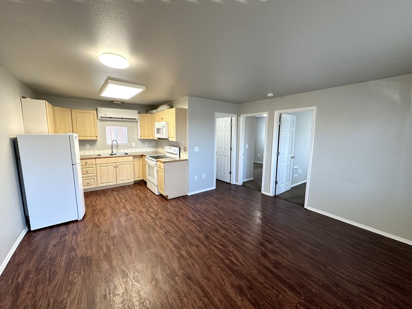 Umatilla Apartment: 1330 6th Street