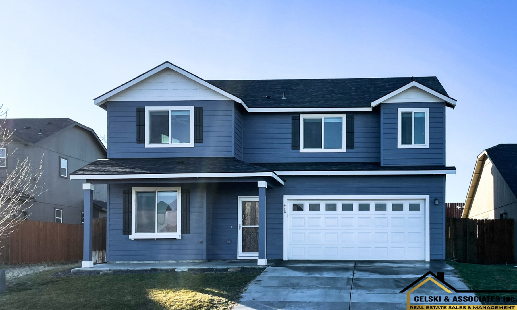 Kennewick House: 648 S Vermont*