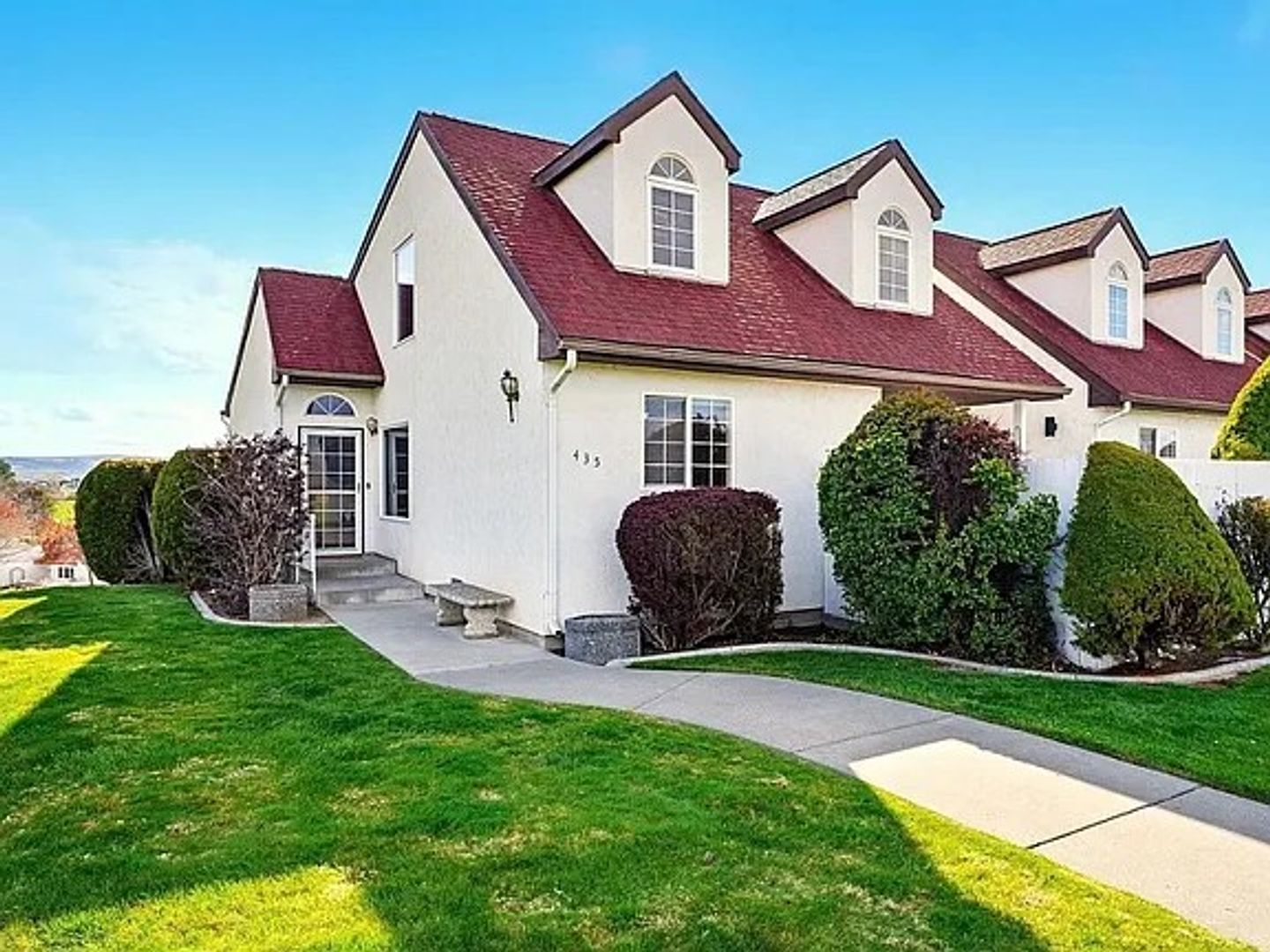 Richland Townhome: 435 Nicklaus Ct*