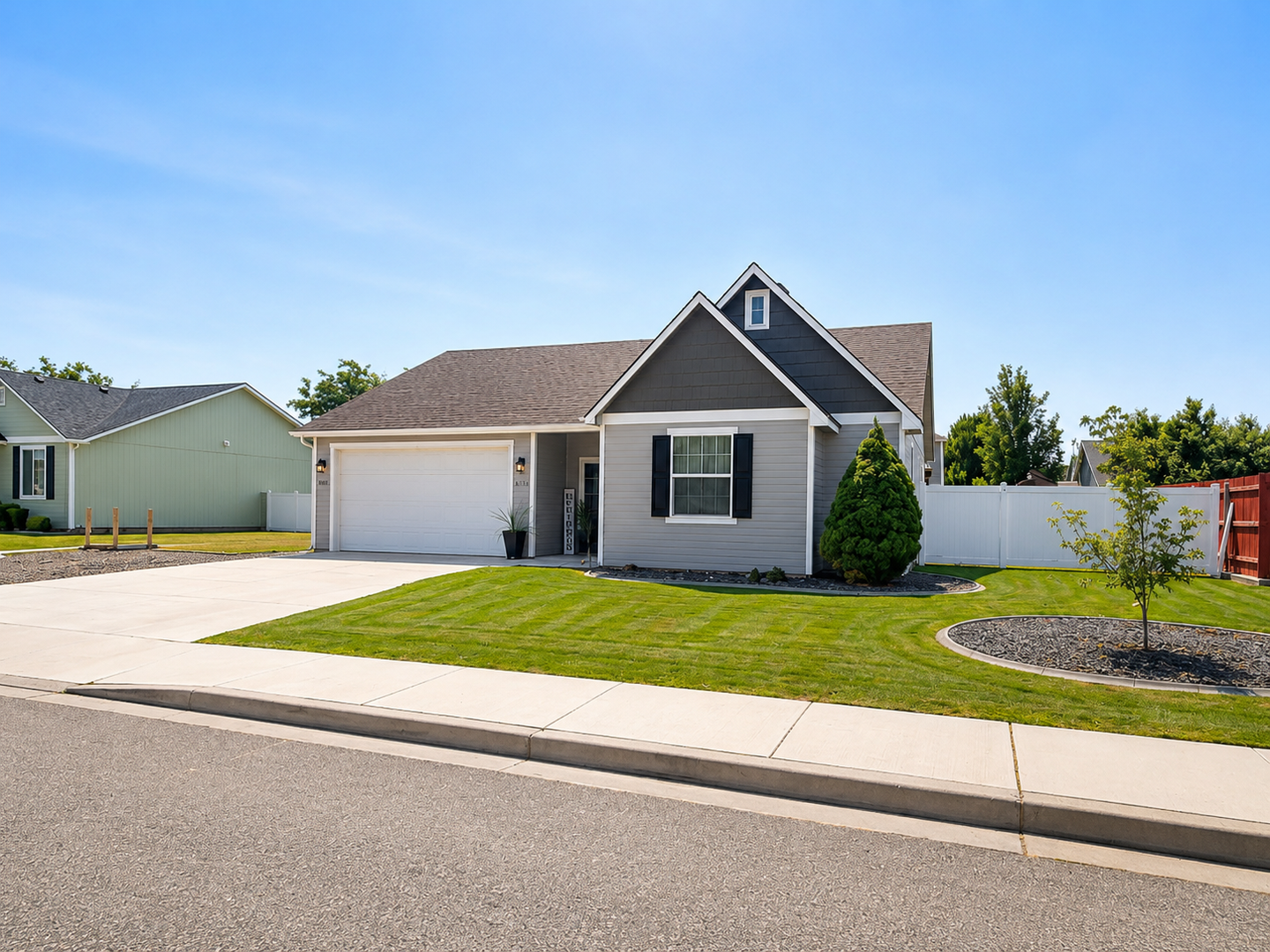 Pasco House: 4212 Laredo Dr