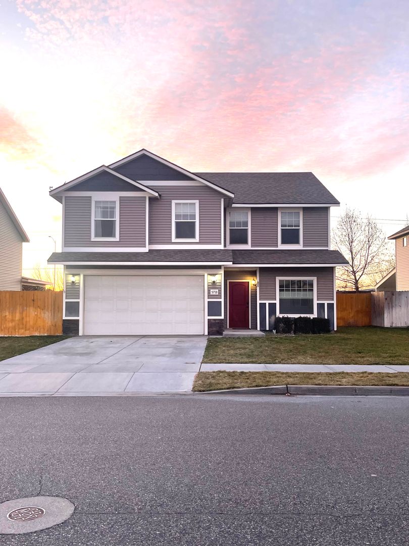 Pasco House: 5718 Tyre Dr