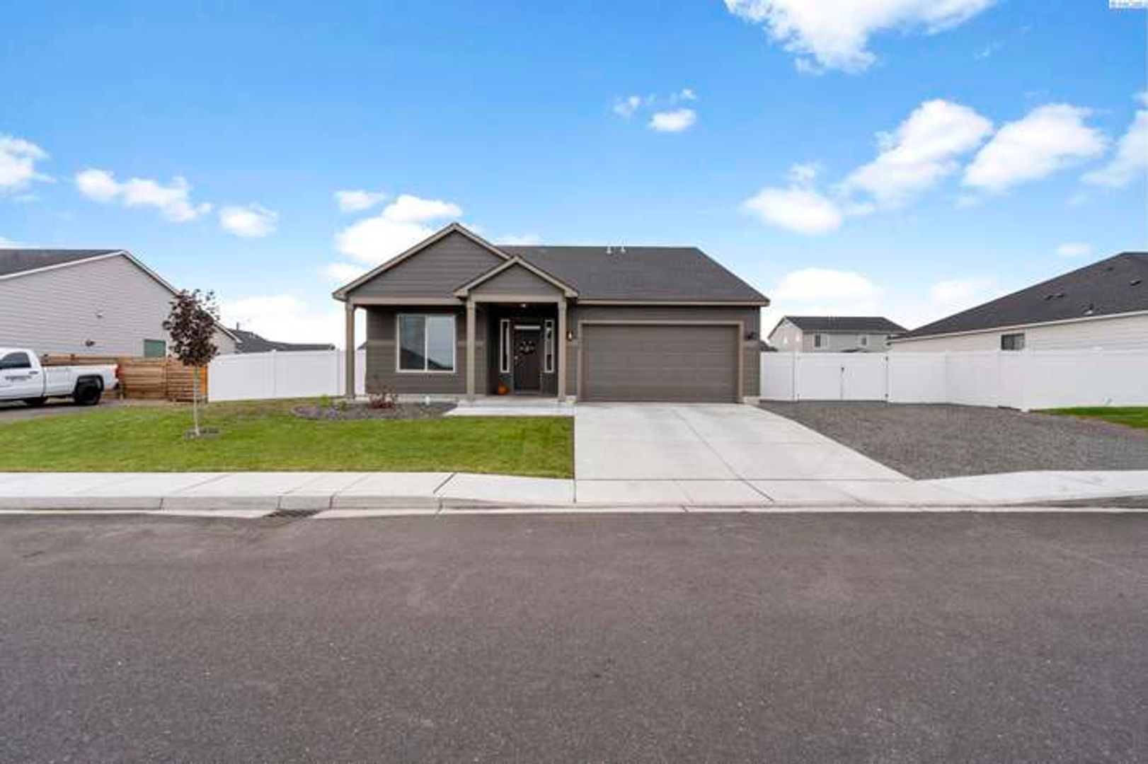 Grandview House: 308 Ruby Ave