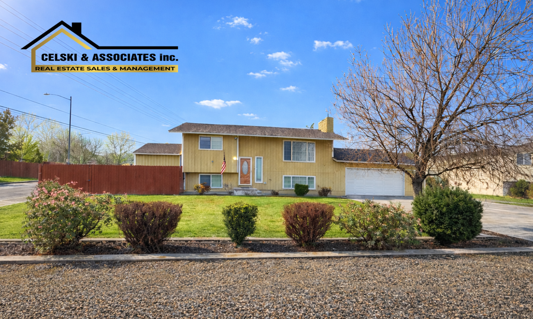 Kennewick House: 2604 S Keller St