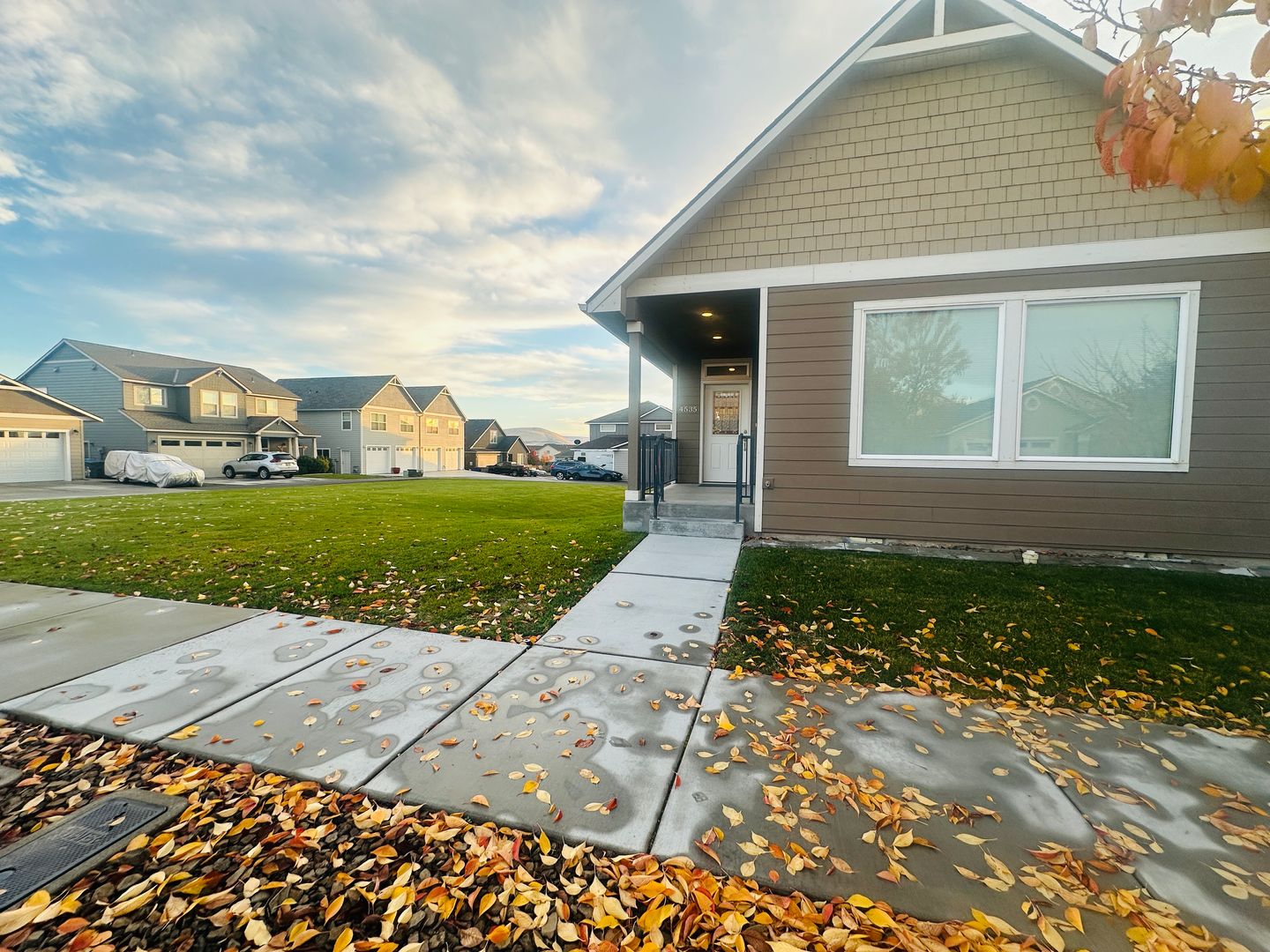 Richland House: 4535 Barbera St