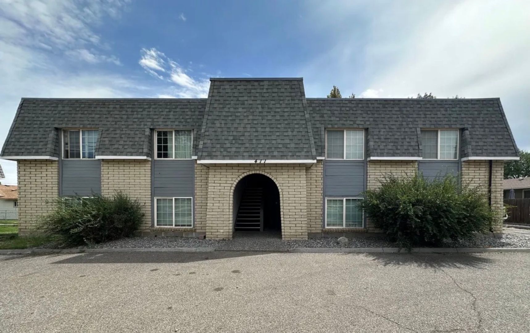 Kennewick Apartment: 411 S Edison St #A