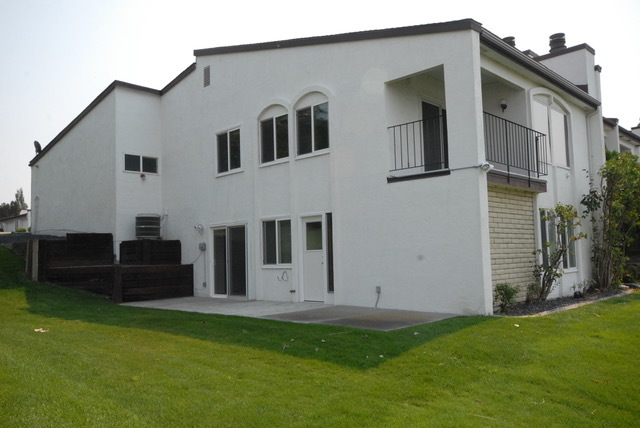 Richland House: 2003 Meadows Dr. North