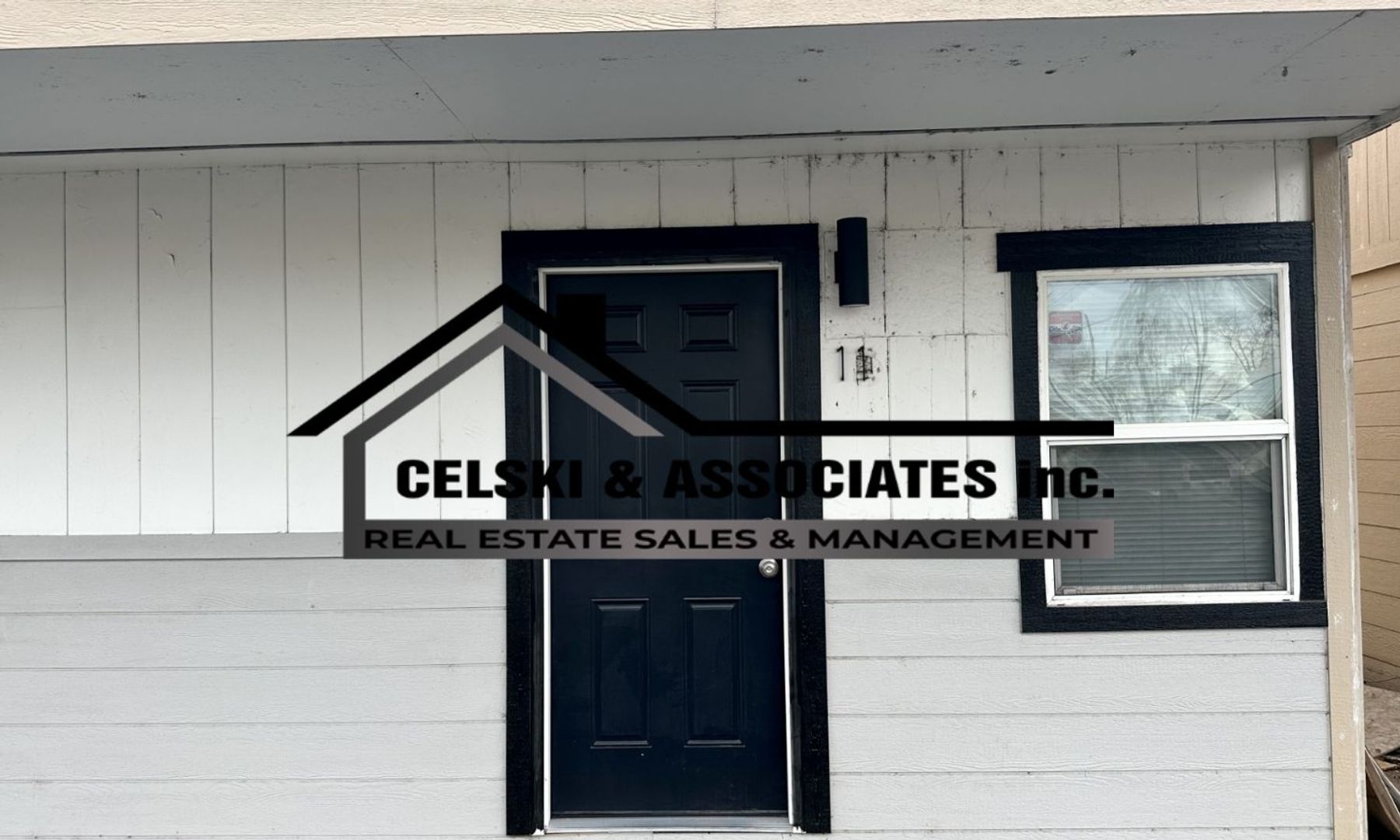 Hermiston Apartment: 955 W. Hermiston Ave.