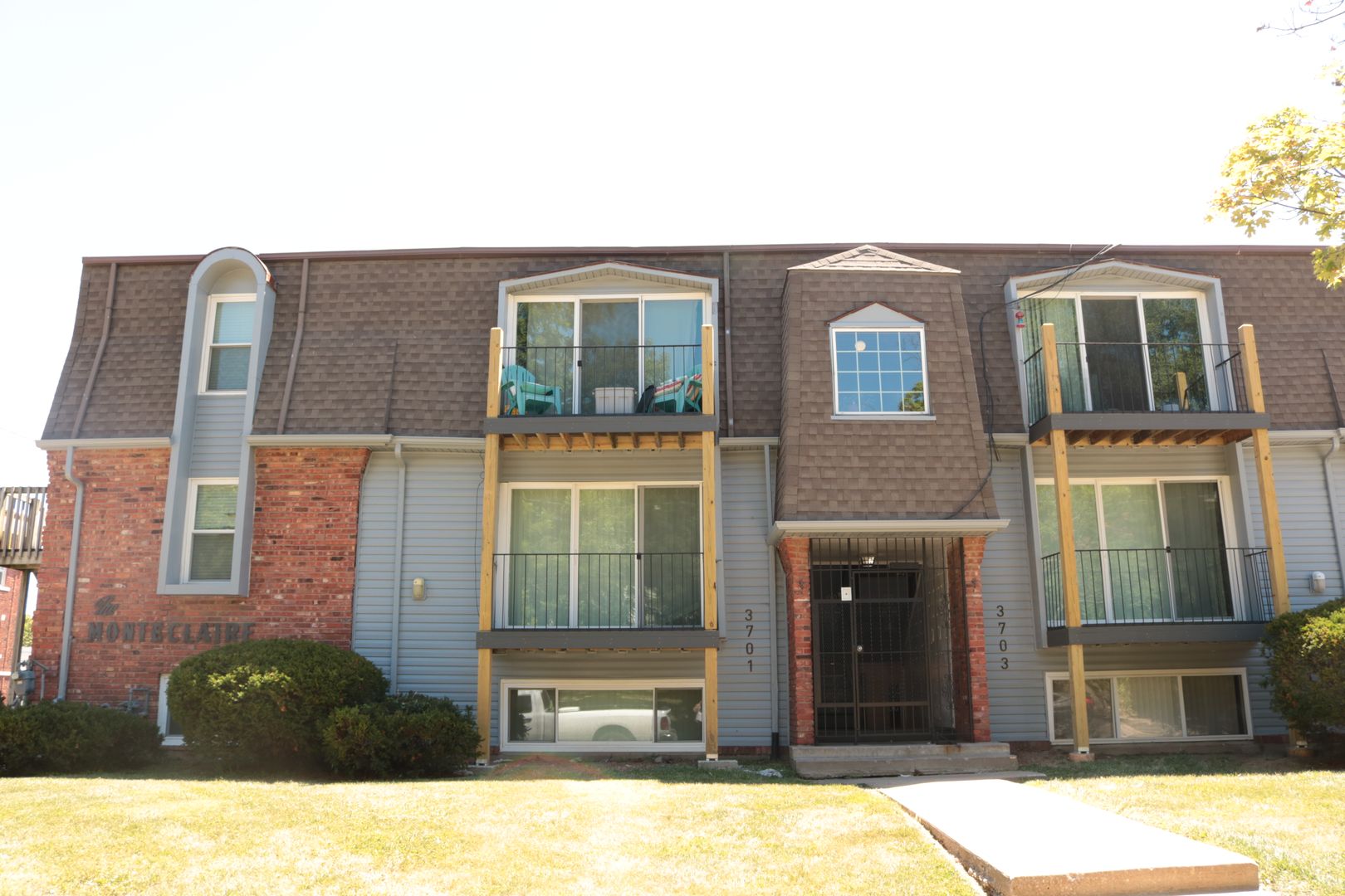 Kansas City Apartment: 3701-3703 Baltimore Ave