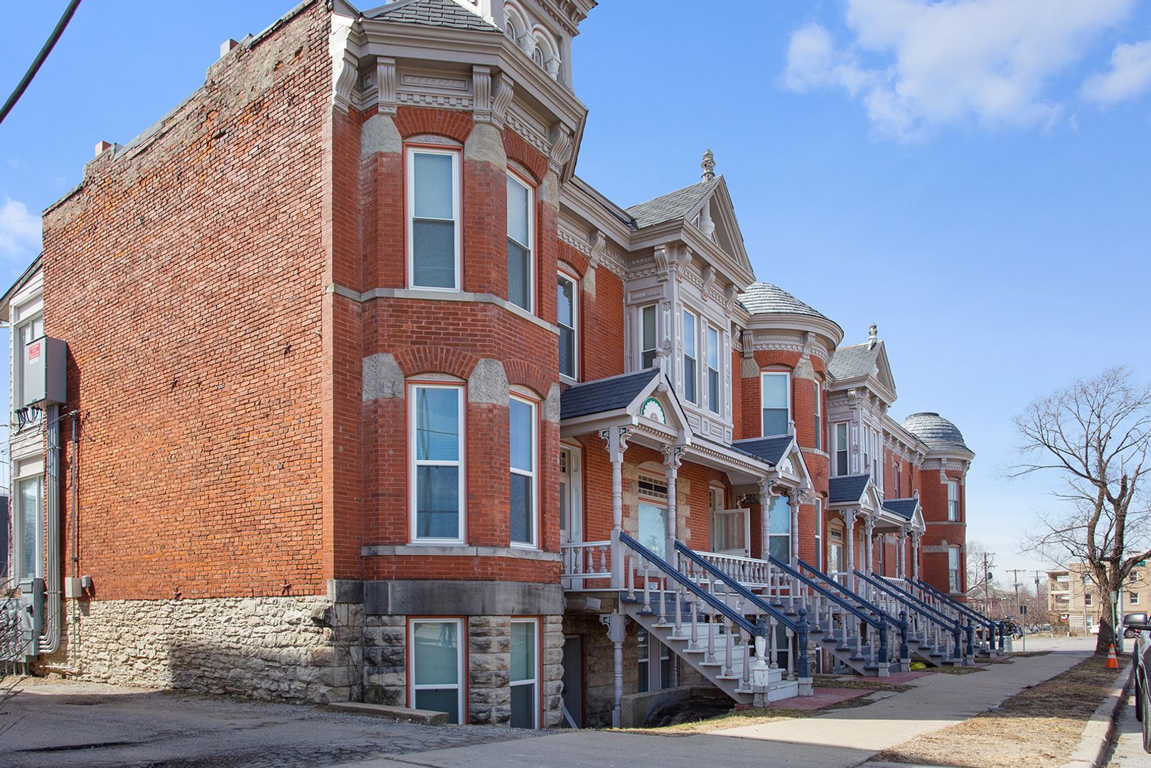 Kansas City Apartment: 1-7 E. 34th St.