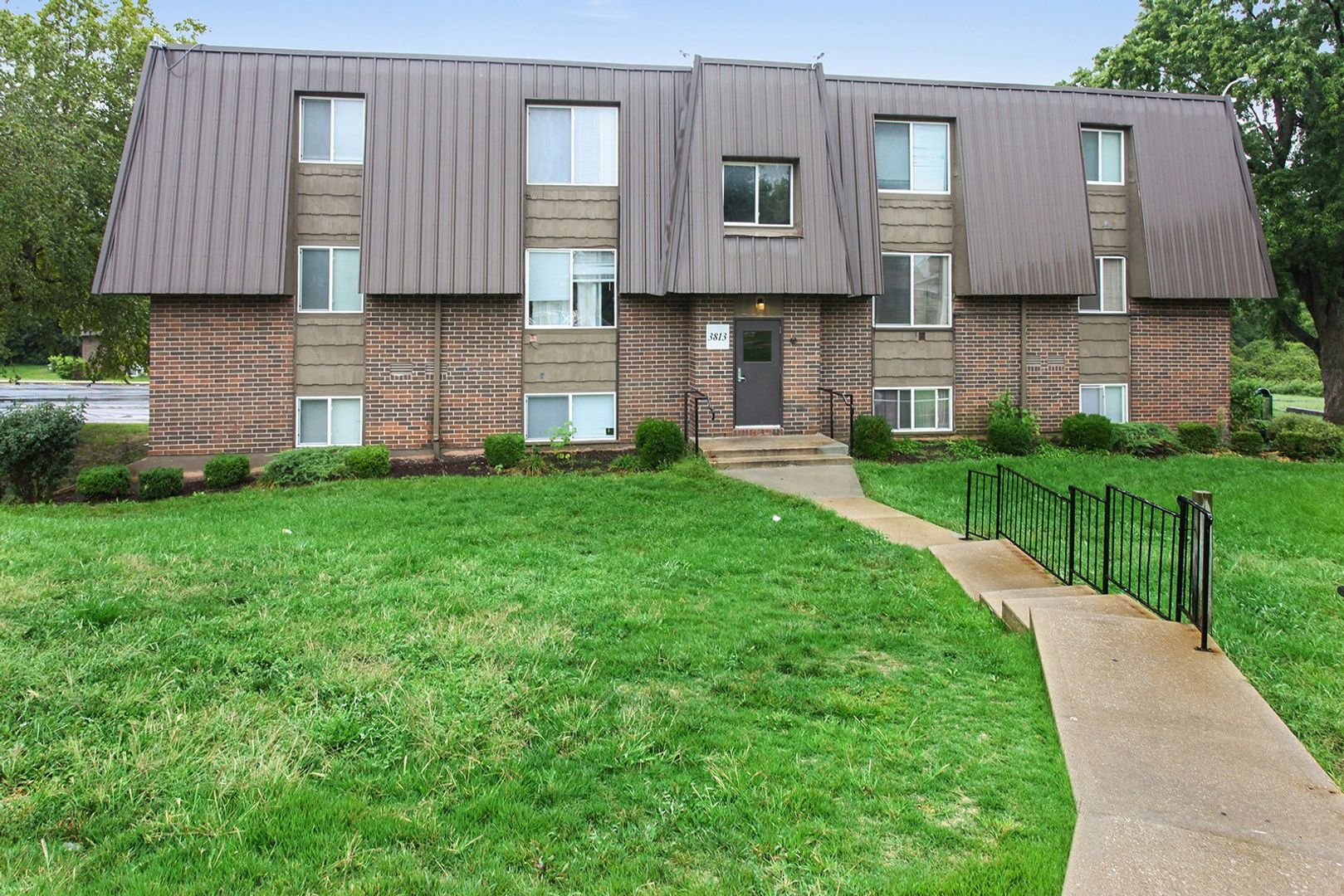 Grandview Apartment: 3813 Duck Road