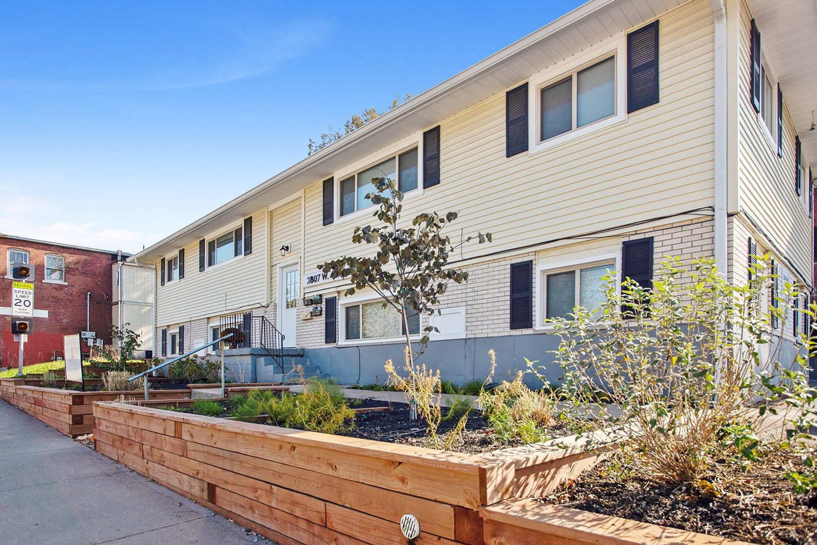 Kansas City Apartment: 4303 Pearl St.