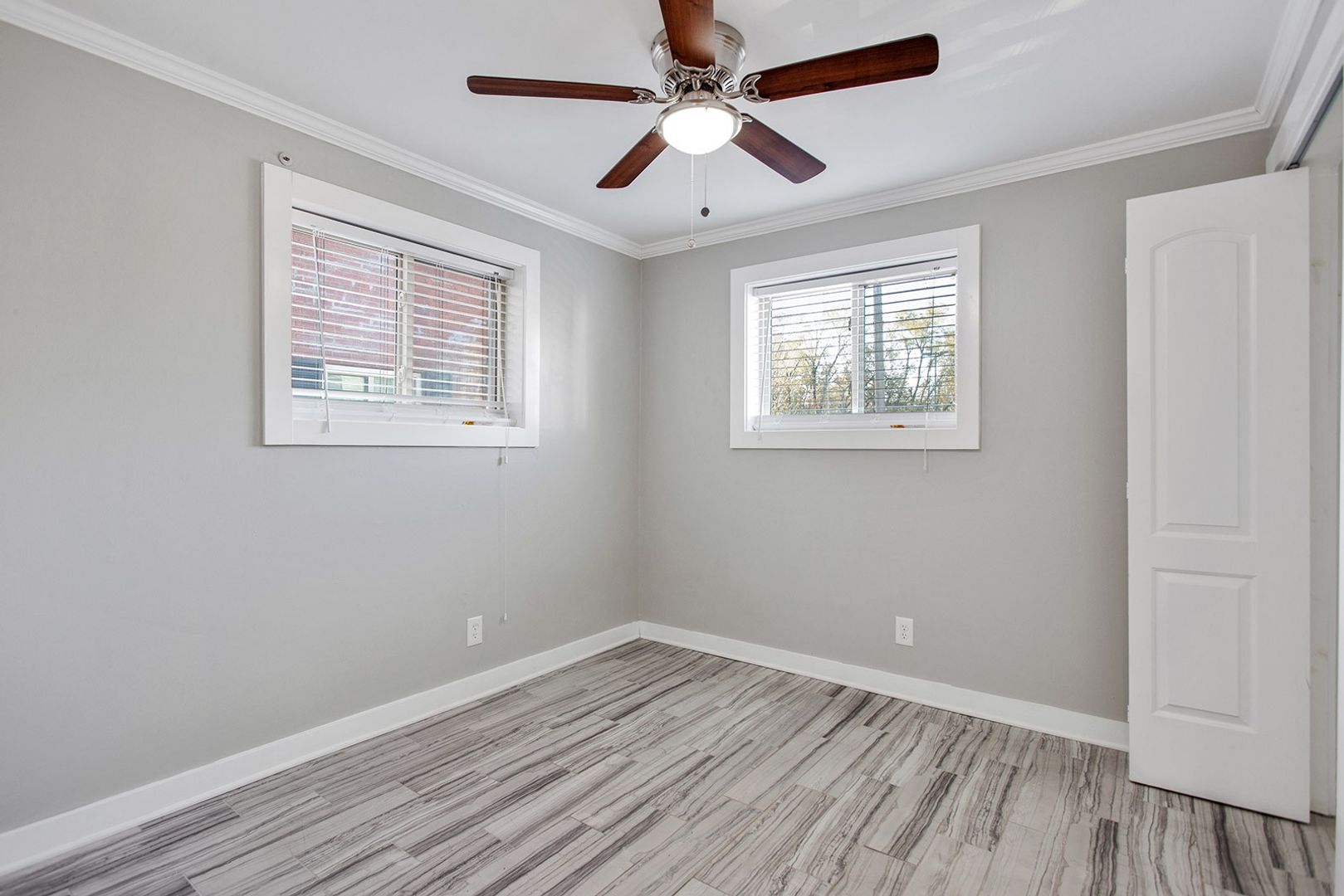 Kansas City Apartment: 4303 Pearl St.