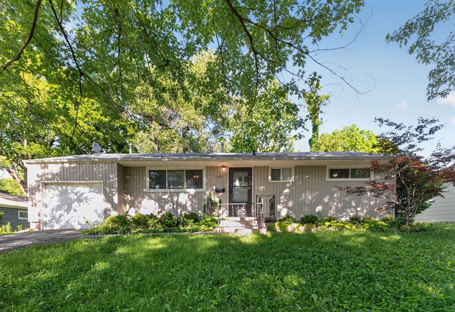 Prairie Village House: 7821 Birch Street
