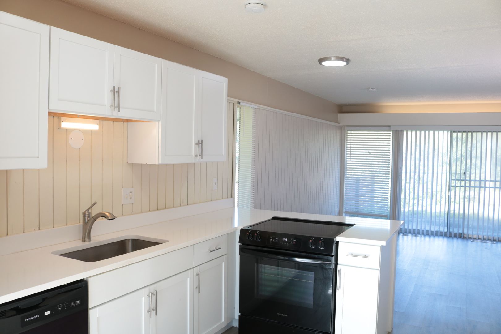 Kansas City Apartment: 10561 Cypress Ave