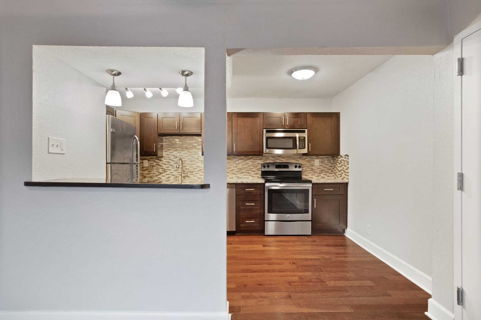 Kansas City Apartment: 3900-3902 Booth St.