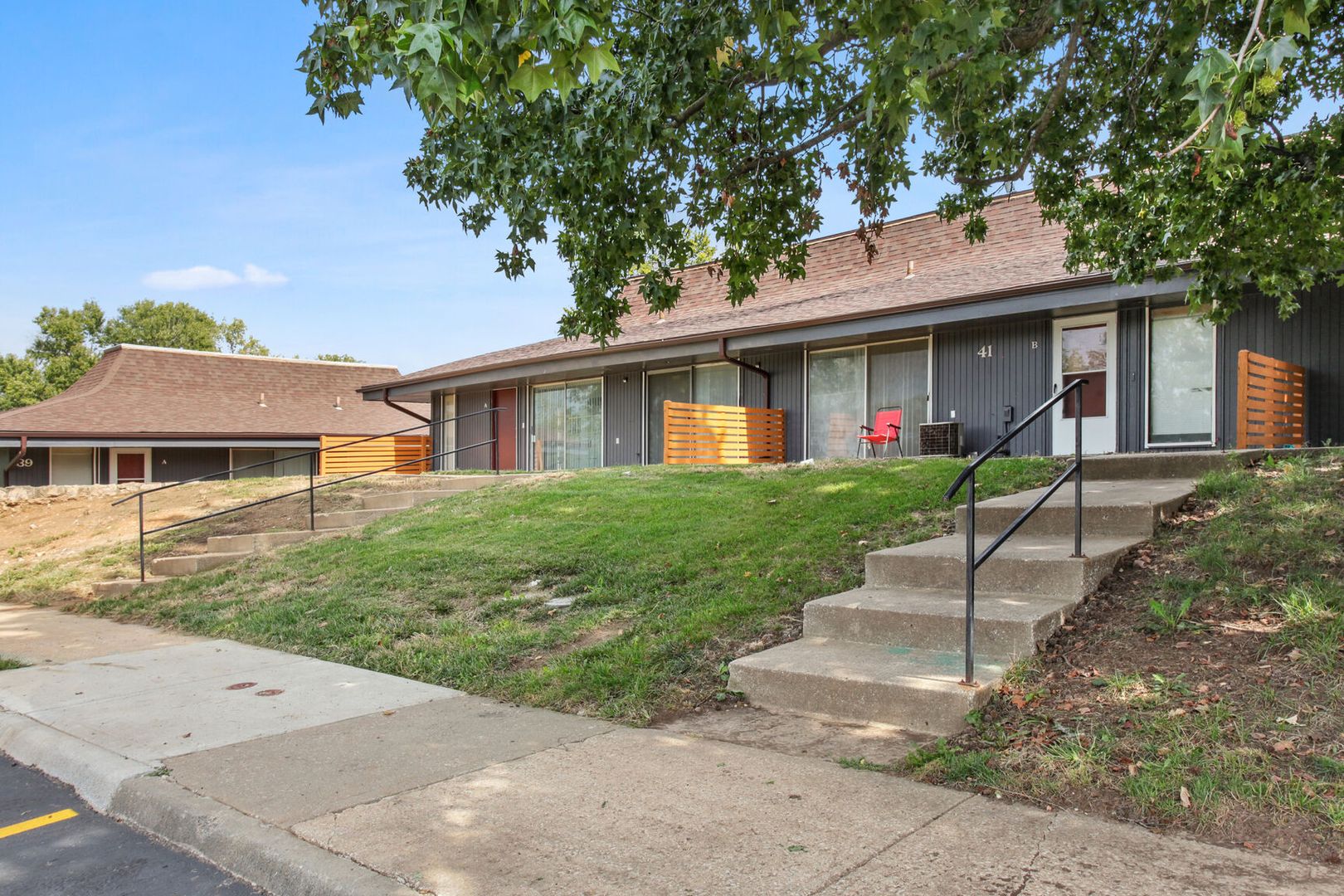 Kansas City Apartment: 10561 Cypress Ave
