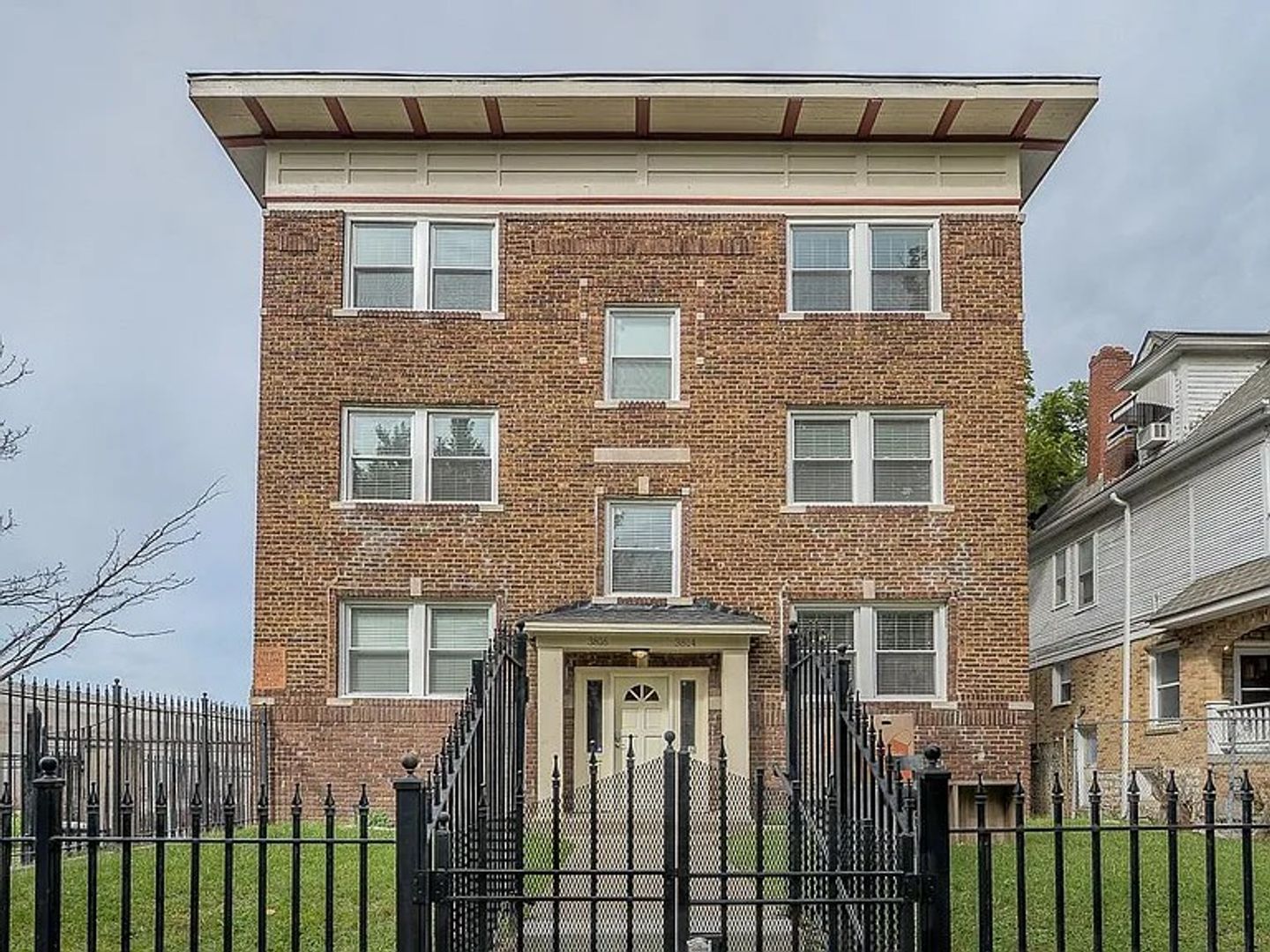 Kansas City Apartment: 3814-3816 Central