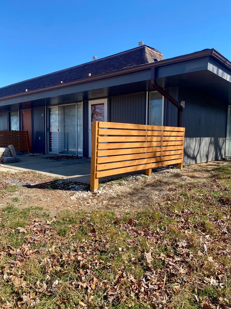 Kansas City Apartment: 10561 Cypress Ave