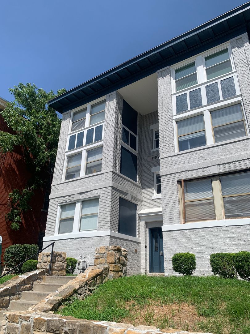 Kansas City Apartment: 4111-4113 Walnut