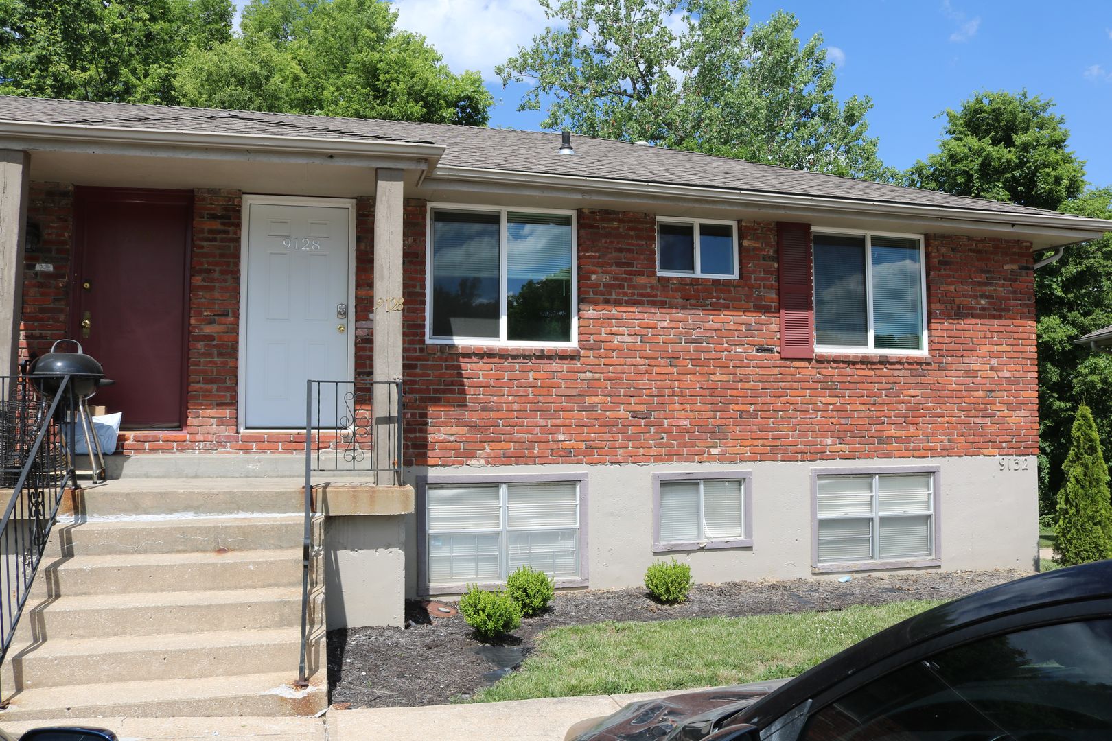 Parkville Apartment: 9001-9155 NW 57th Street