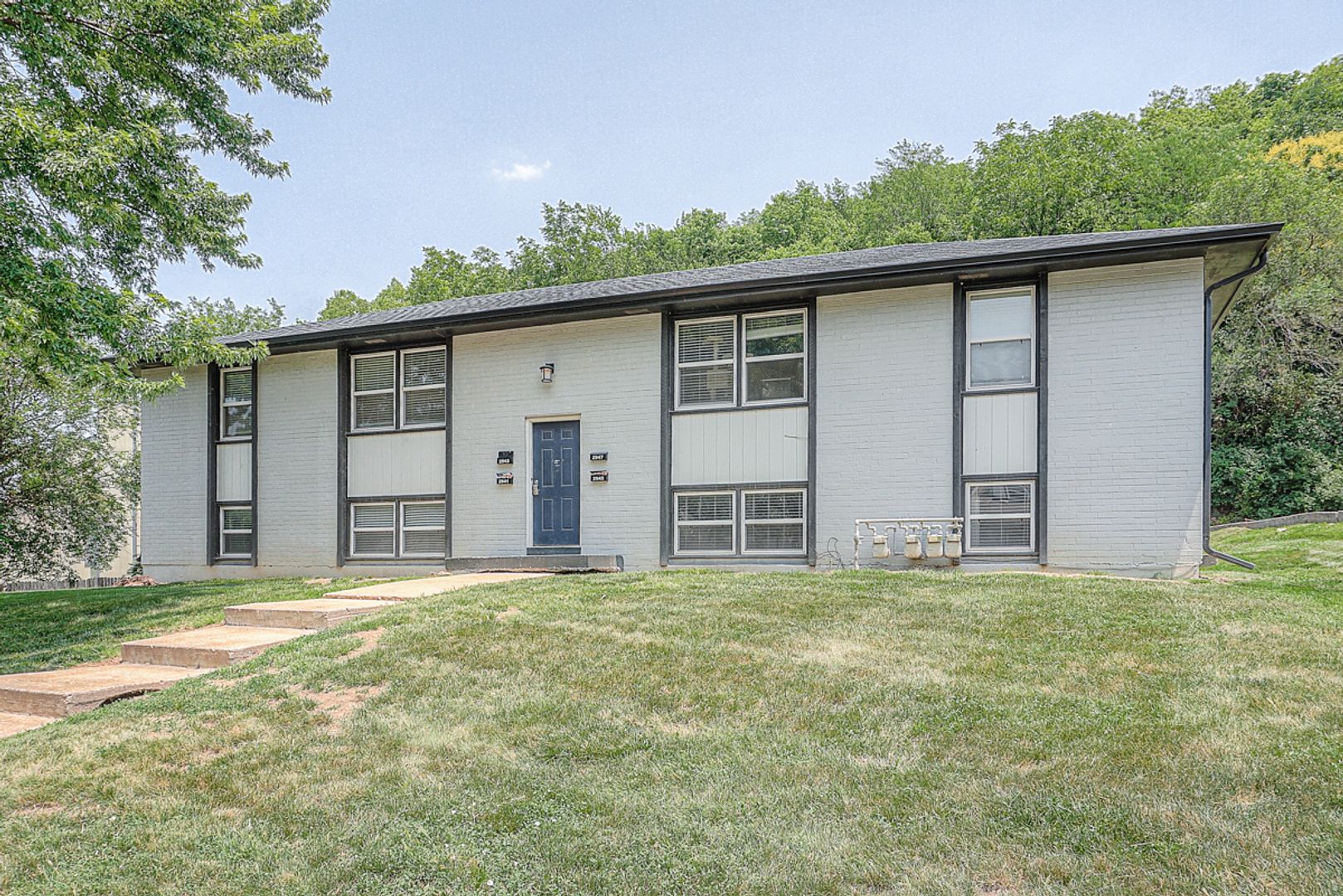 Kansas City Apartment: 2941-3057 Eaton St.