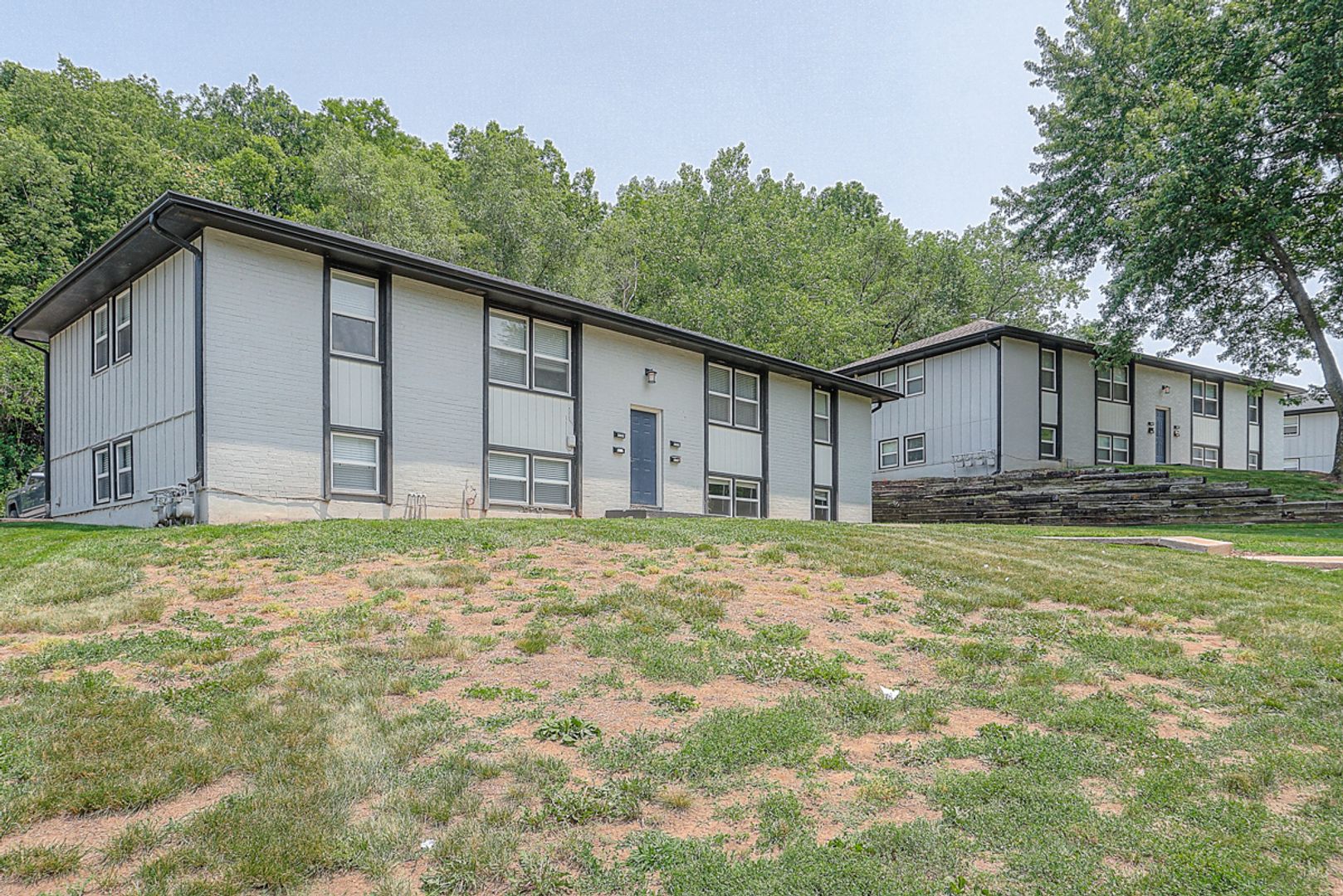 Kansas City Apartment: 2941-3057 Eaton St.