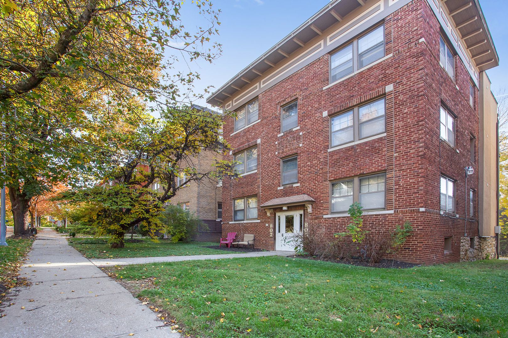 Kansas City Apartment: 801-807 E. 42nd St.