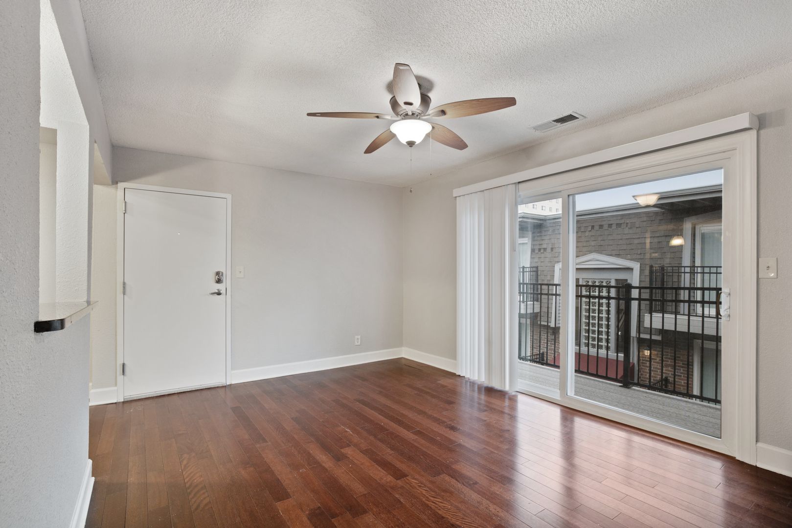 Kansas City Apartment: 3900-3902 Booth St.