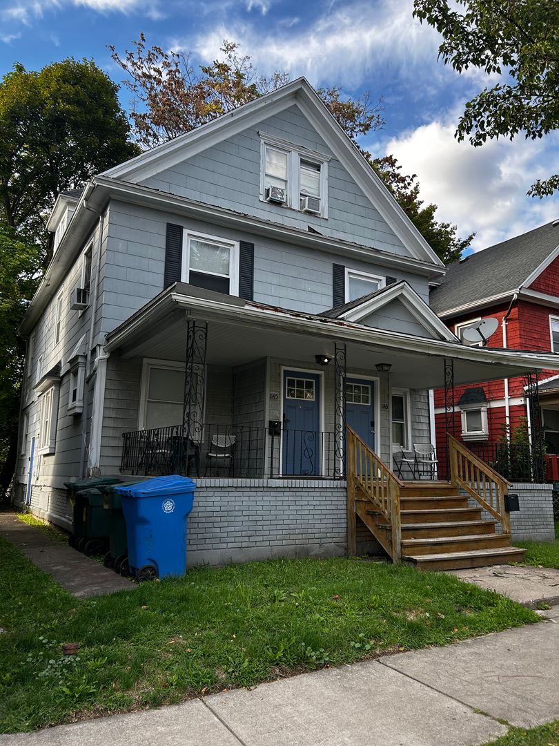 Rochester Apartment: 1143-1145 S Plymouth Ave