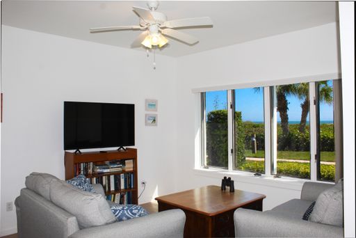 Oceanfront Paradise in South Beach, Vero Beach! – photo 1
