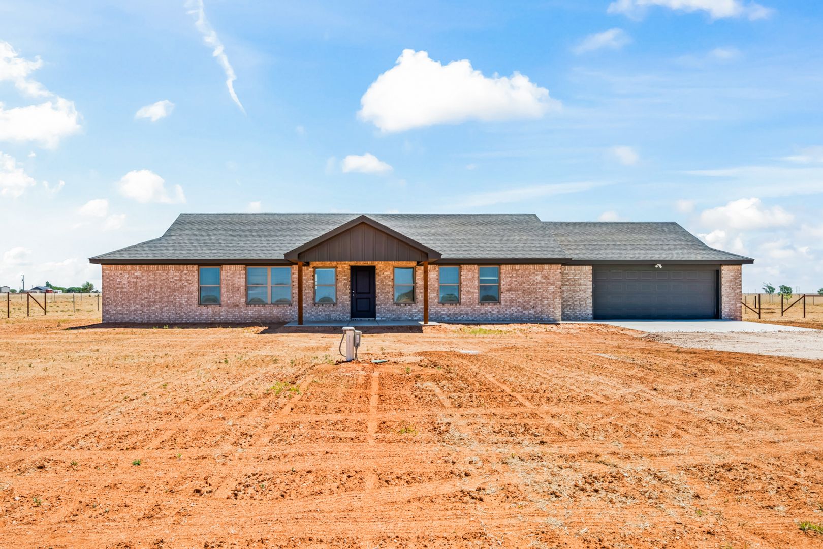Shallowater House: 14806 N CR 1200
