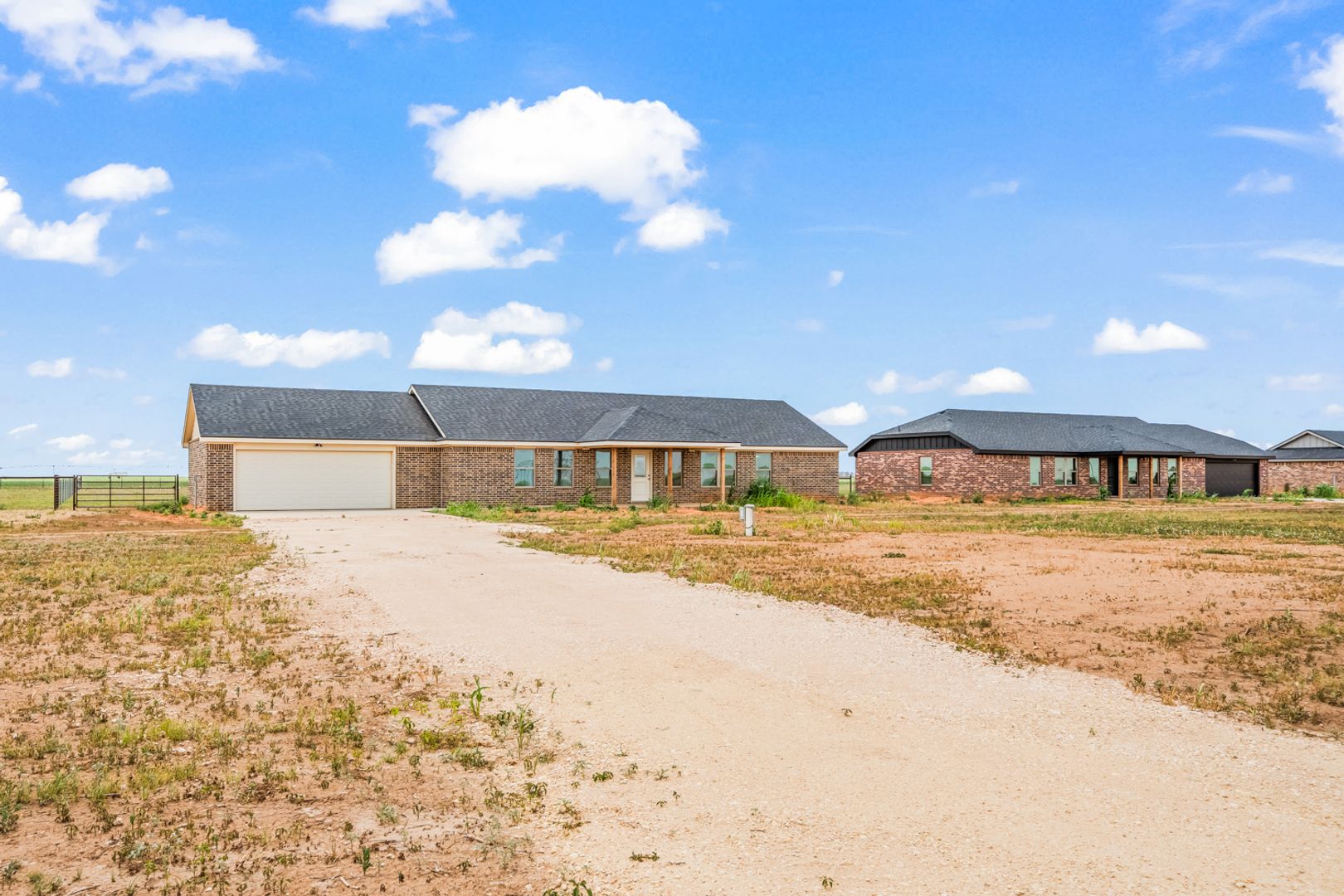 Lubbock House: 11207 N CR 2800 B