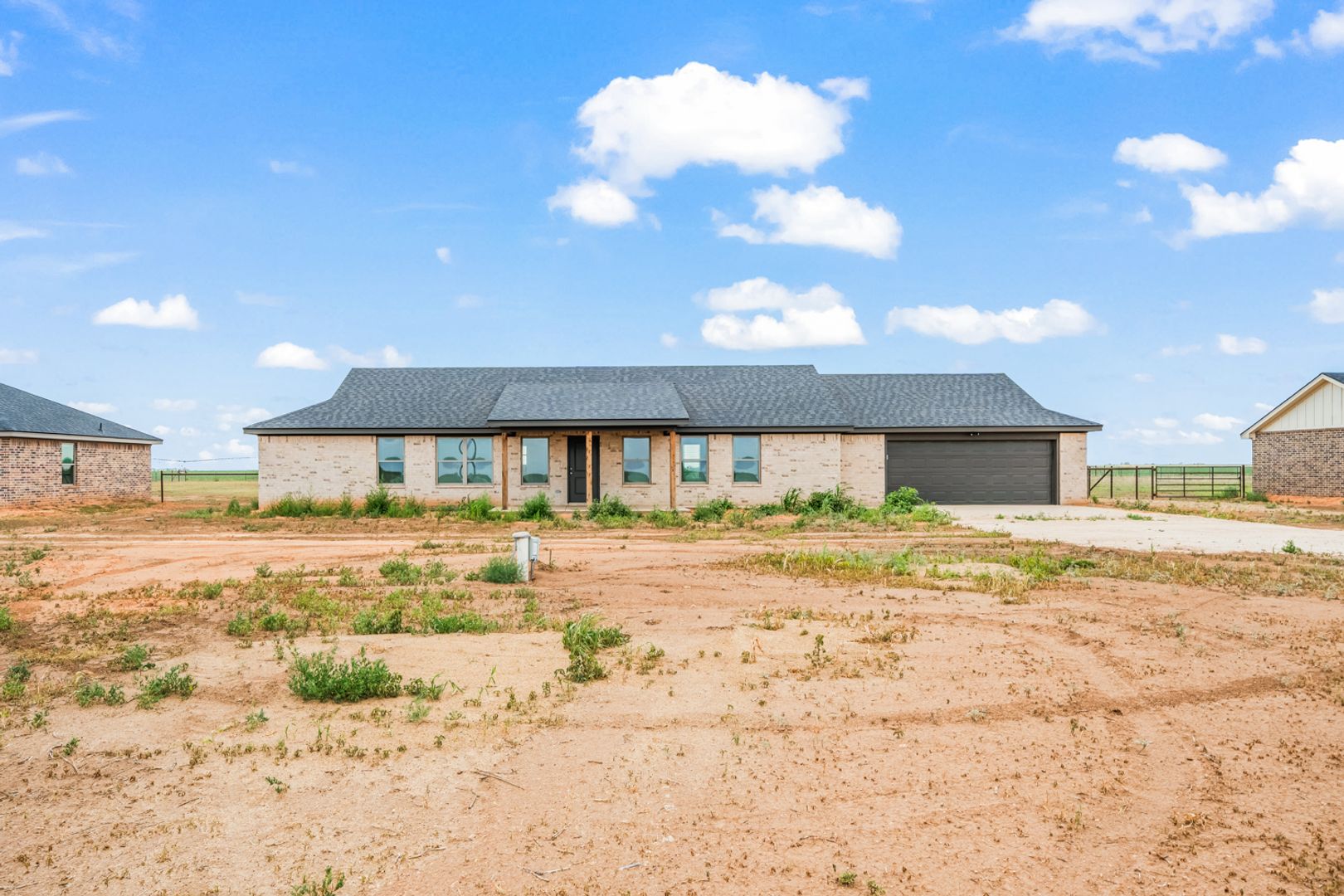 Lubbock House: 11207 N CR 2800 A