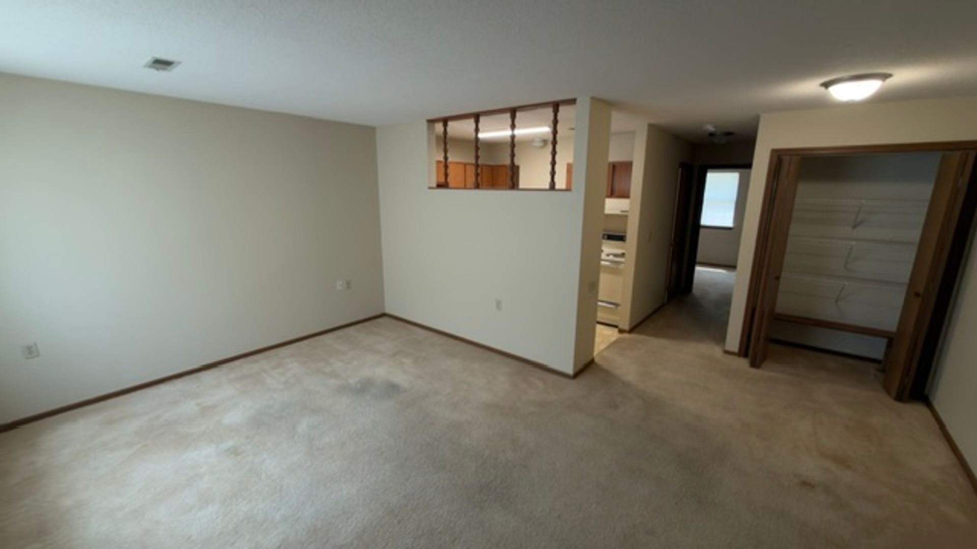 Litchfield Apartment: 1213 North Maple Street